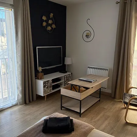 Sur Sarthe Apartamento *